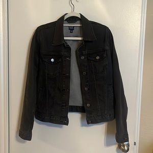 Gap Denim Soft Icon Jacket Size Women’s Small, Grey Wash/Faded Black
